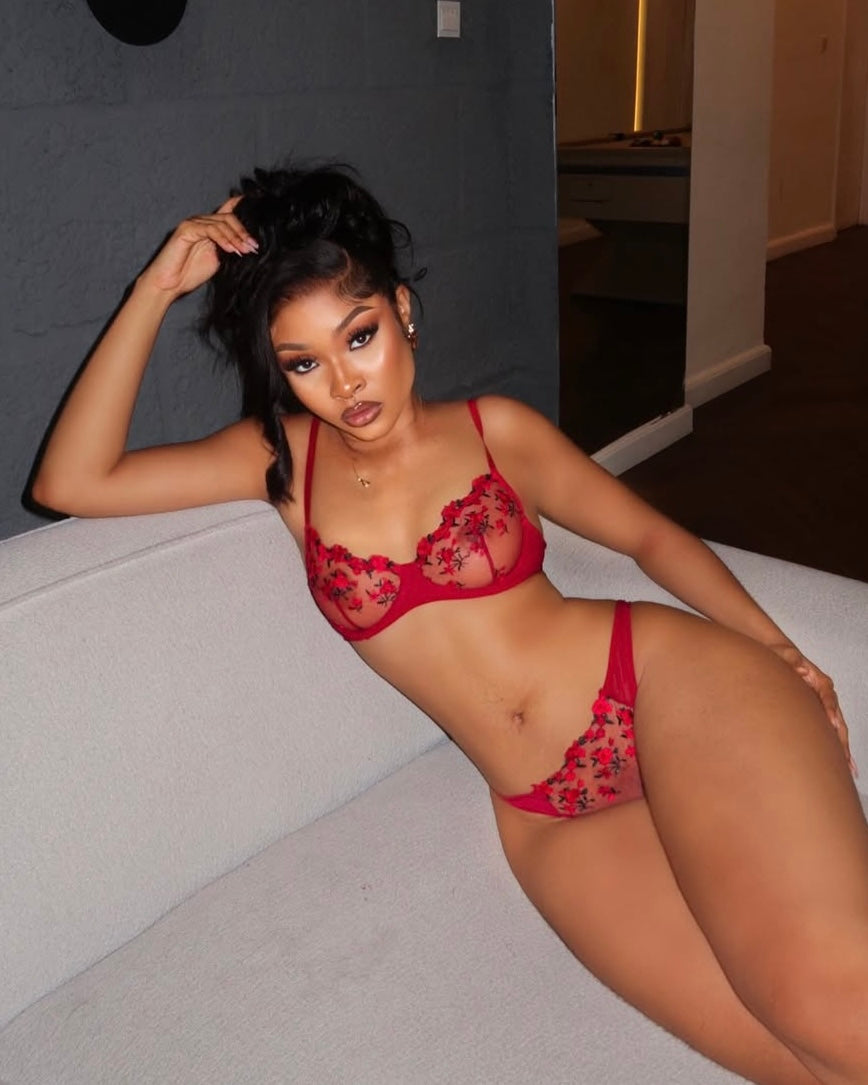 Spicy Floral Lace Lingerie Set