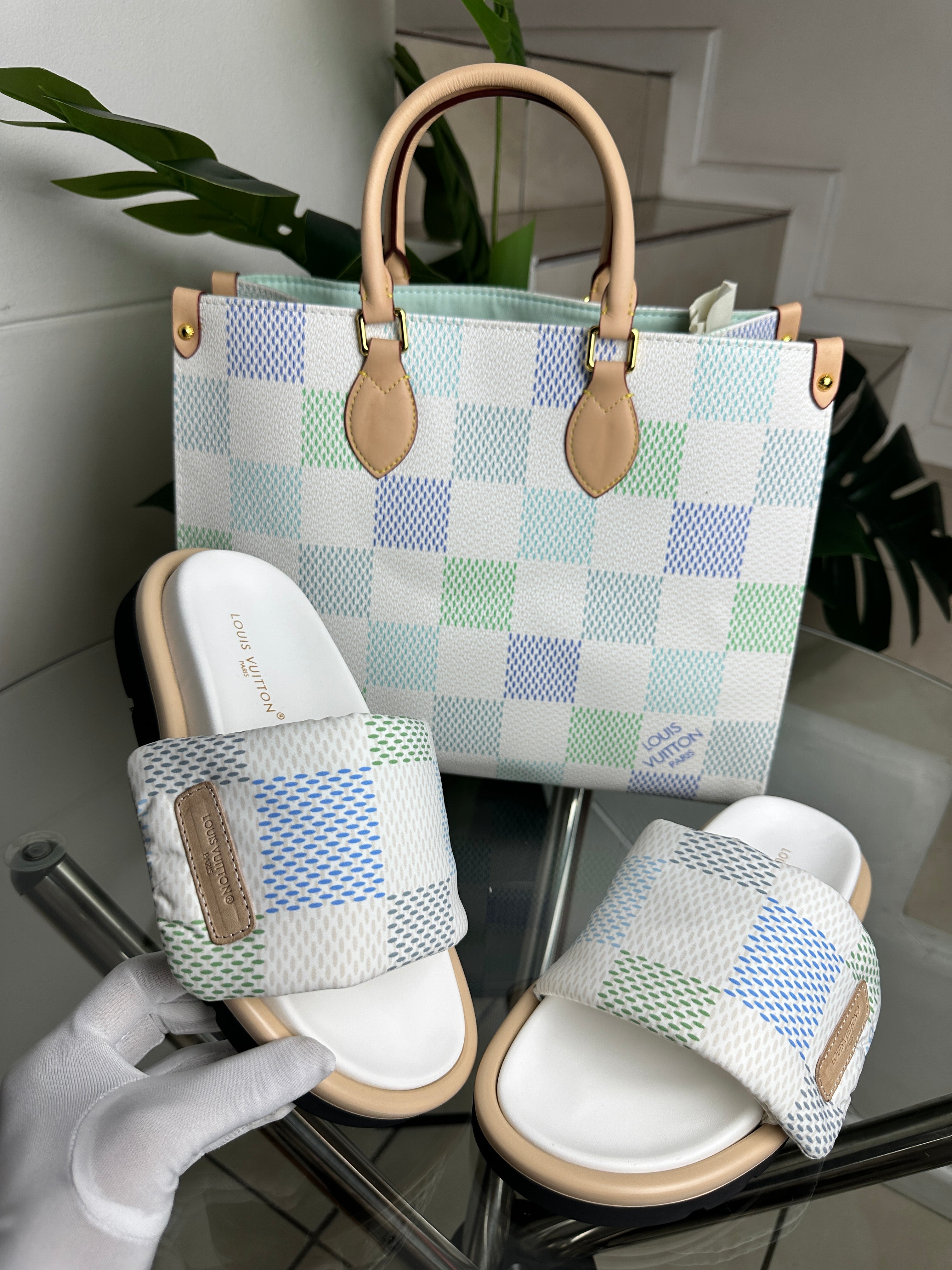 Halcyon Bag & Slides