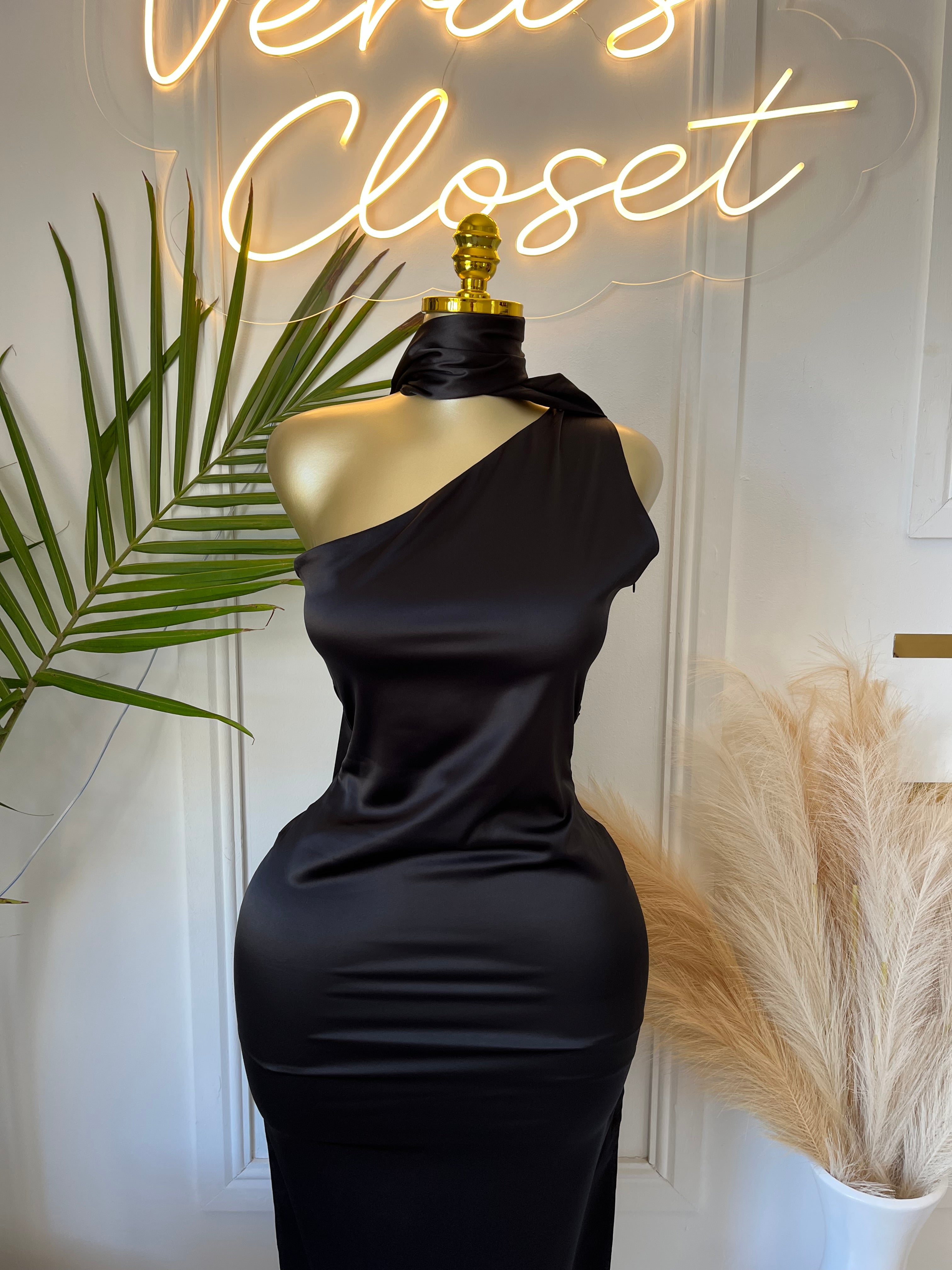 Micah Black One-Shoulder Midi Dress