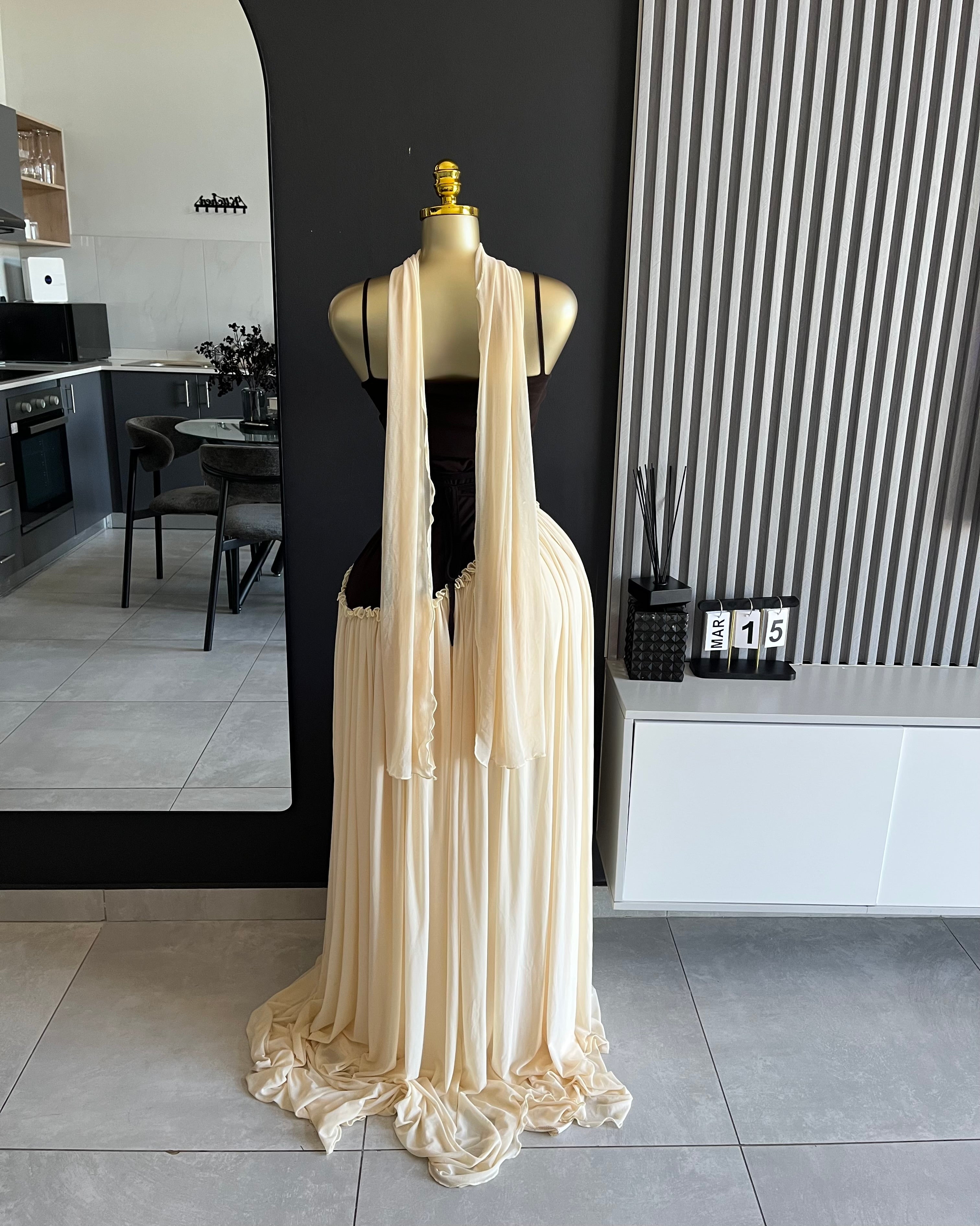 Elowen Pleated Contrast Maxi Dress