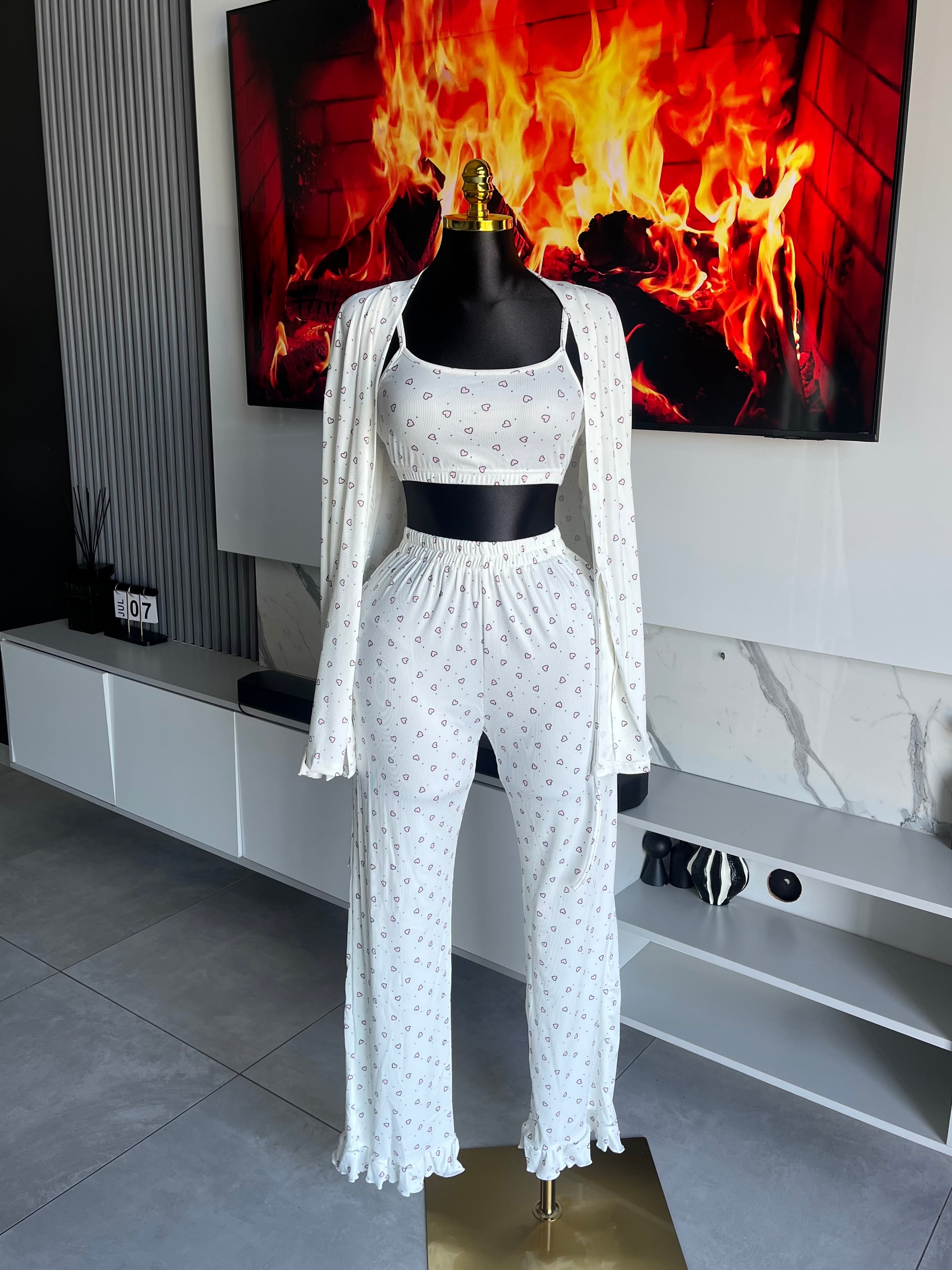 Carly Three-Piece Lounge Set