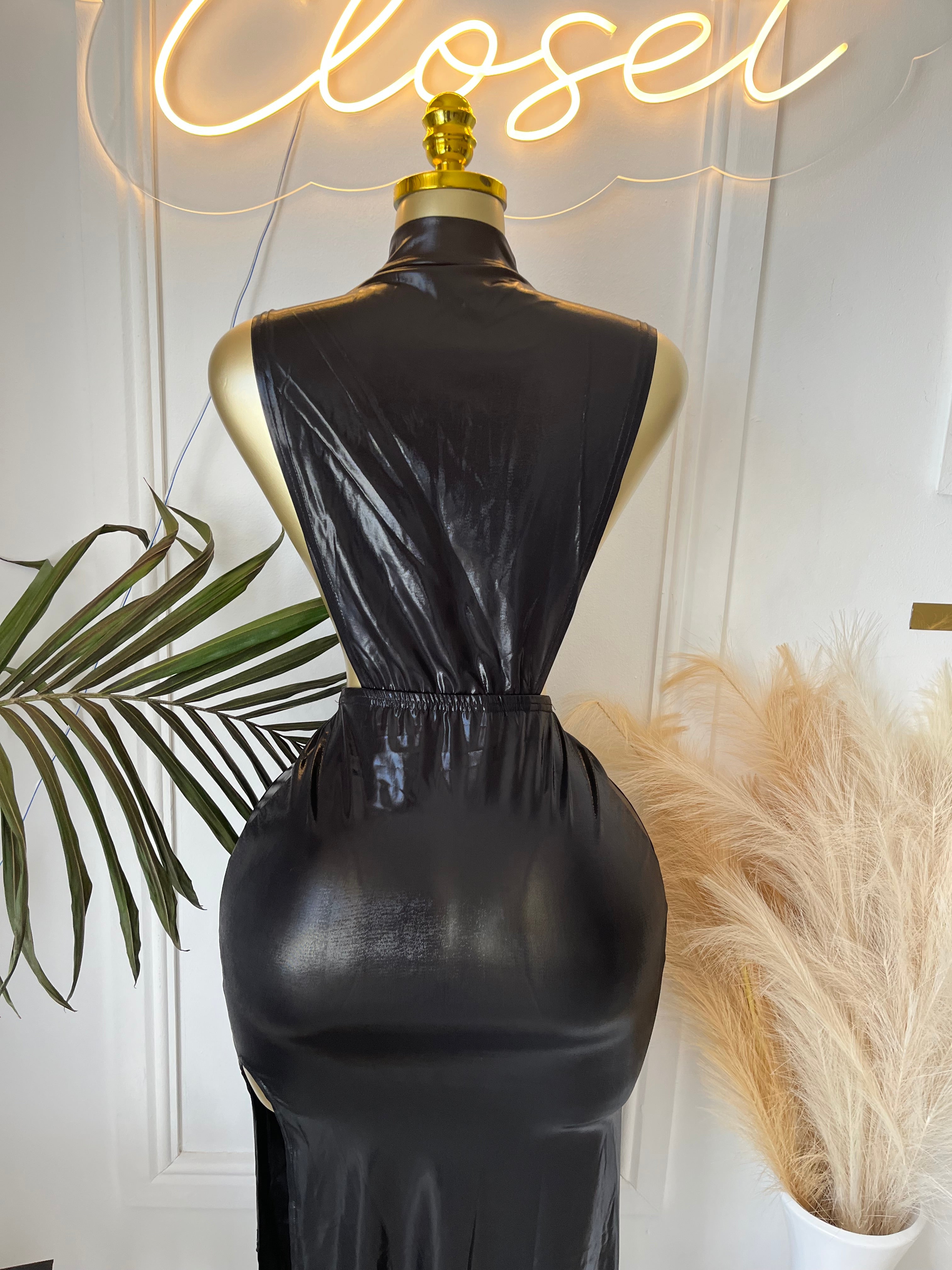 Yara Metallic Maxi Dress Black