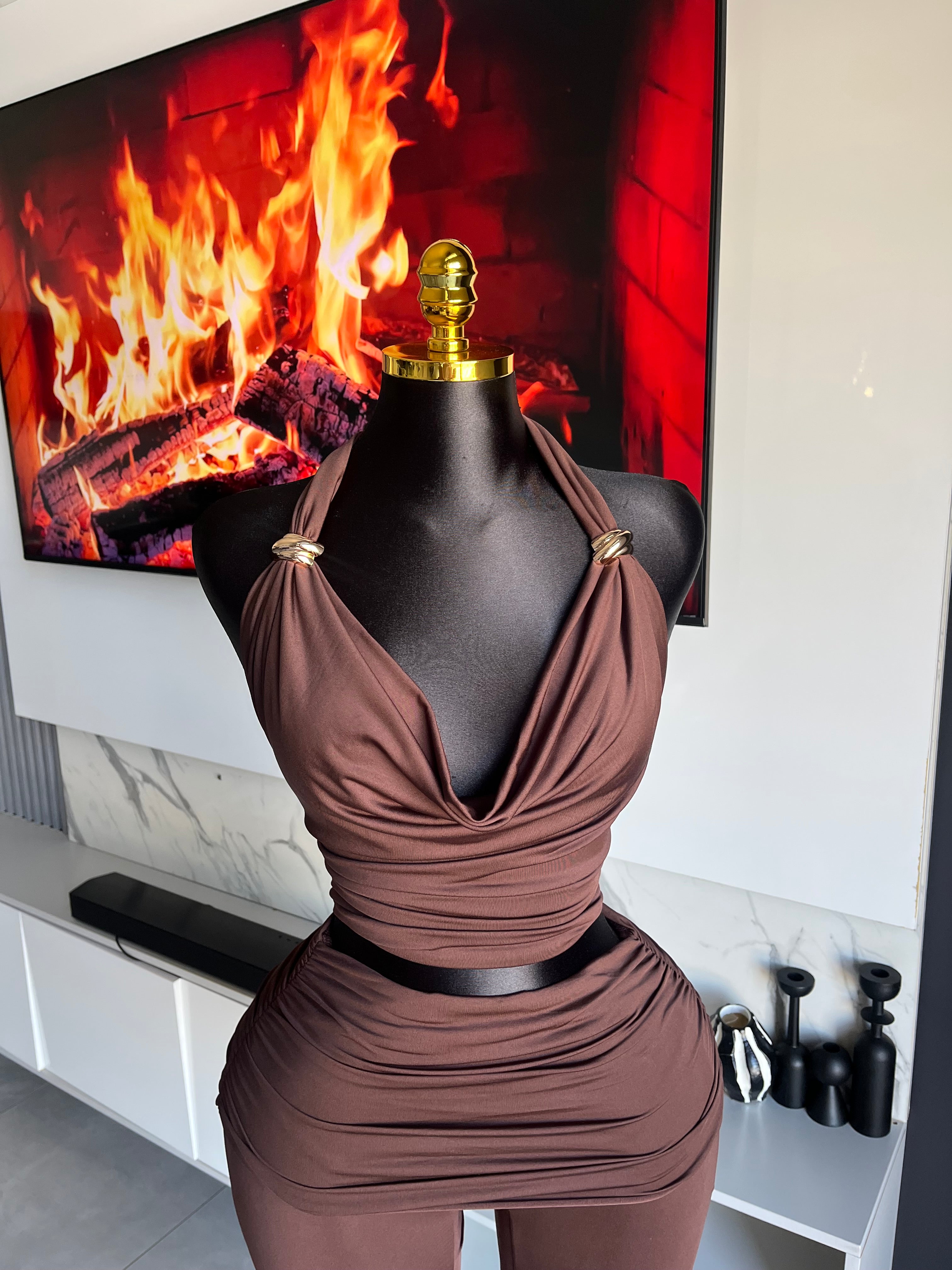 Vitals Plunge Capri Set