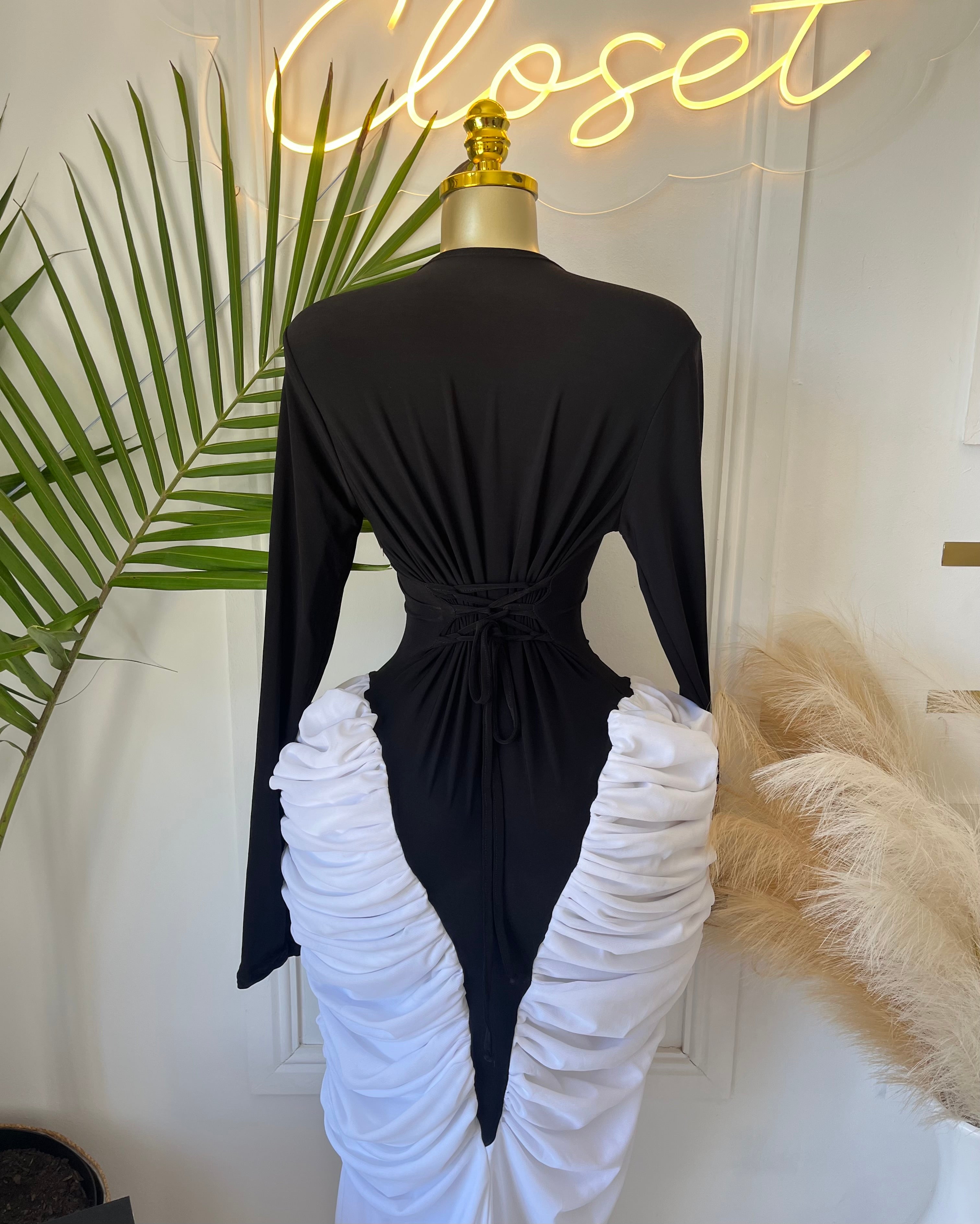 Monroe Contrast Ruched Maxi Dress