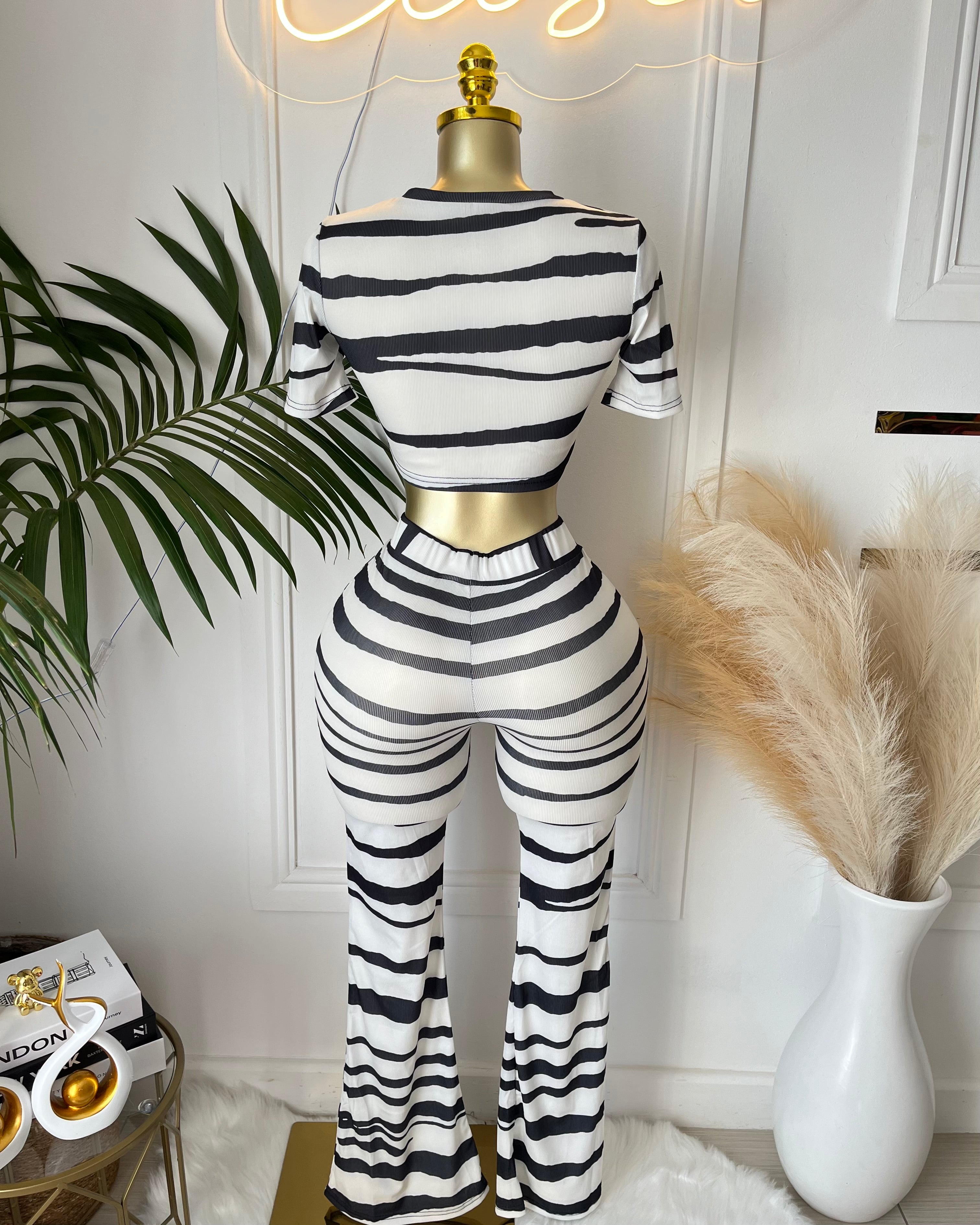 Chantra Pant Set