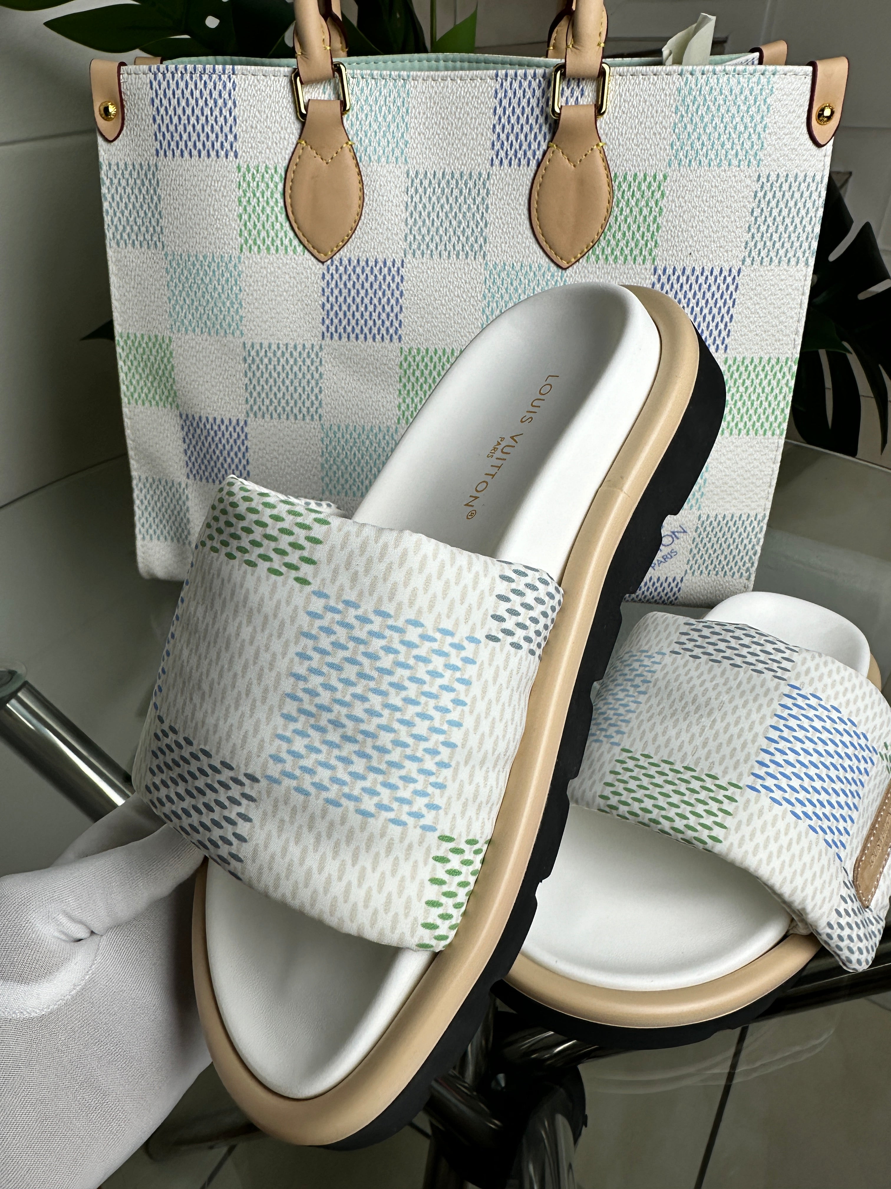 Halcyon Bag & Slides