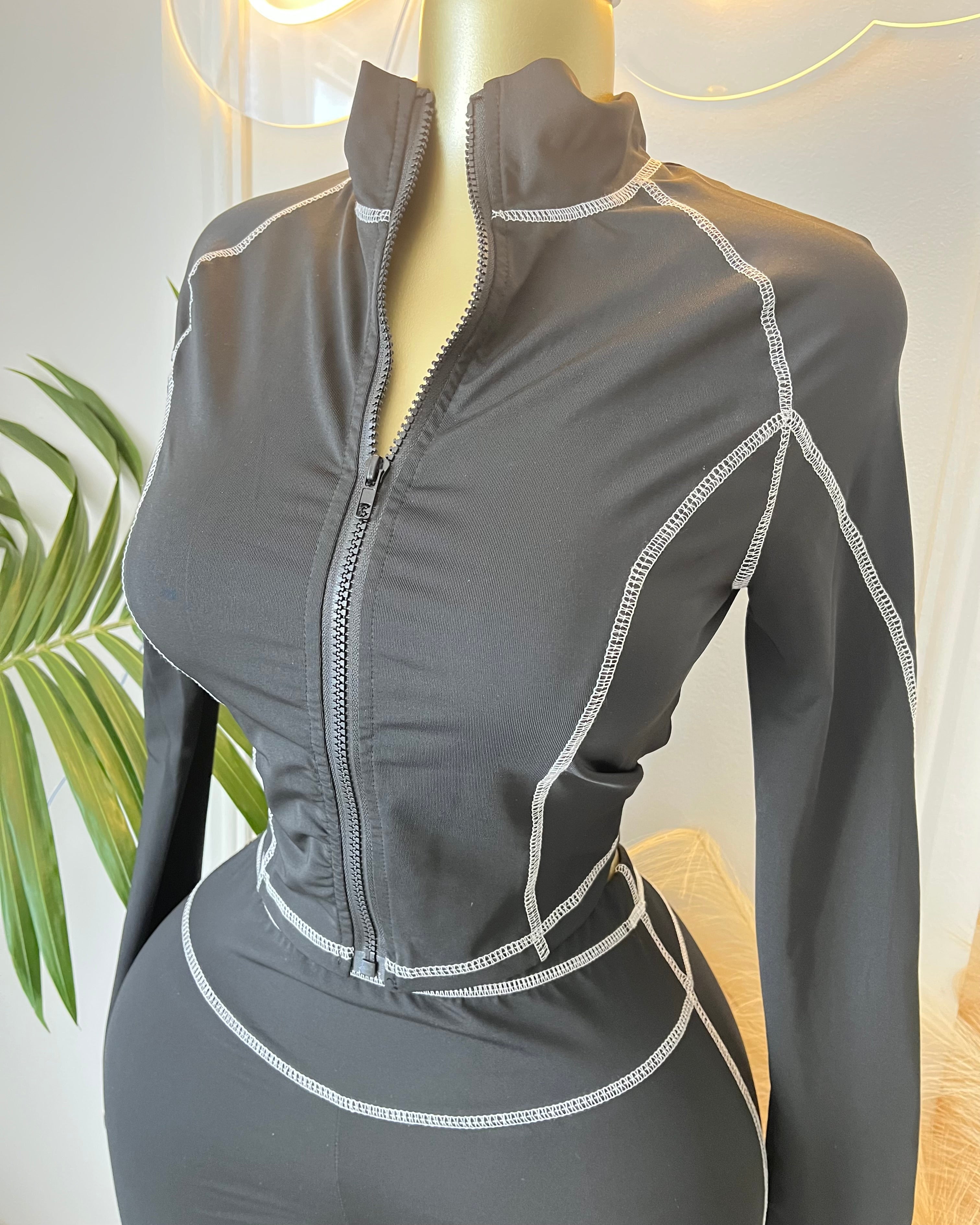 Nova Contrast Zip Set