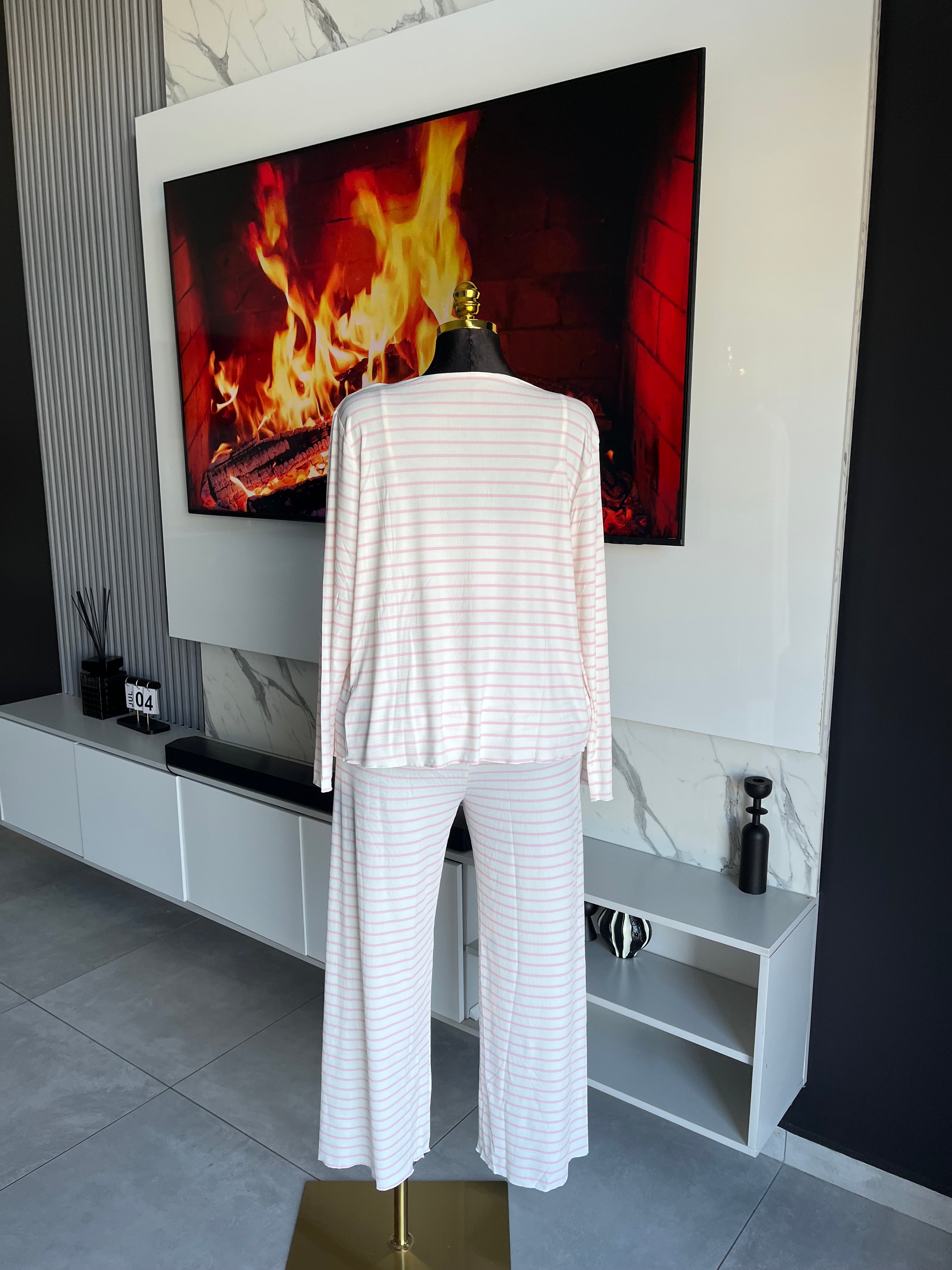 Eileen Striped Lounge Set (4 pieces)