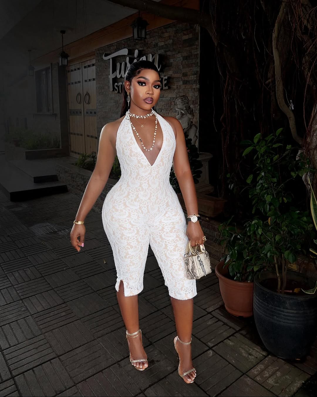 Eluzi Lace Halter Sculpt Jumpsuit