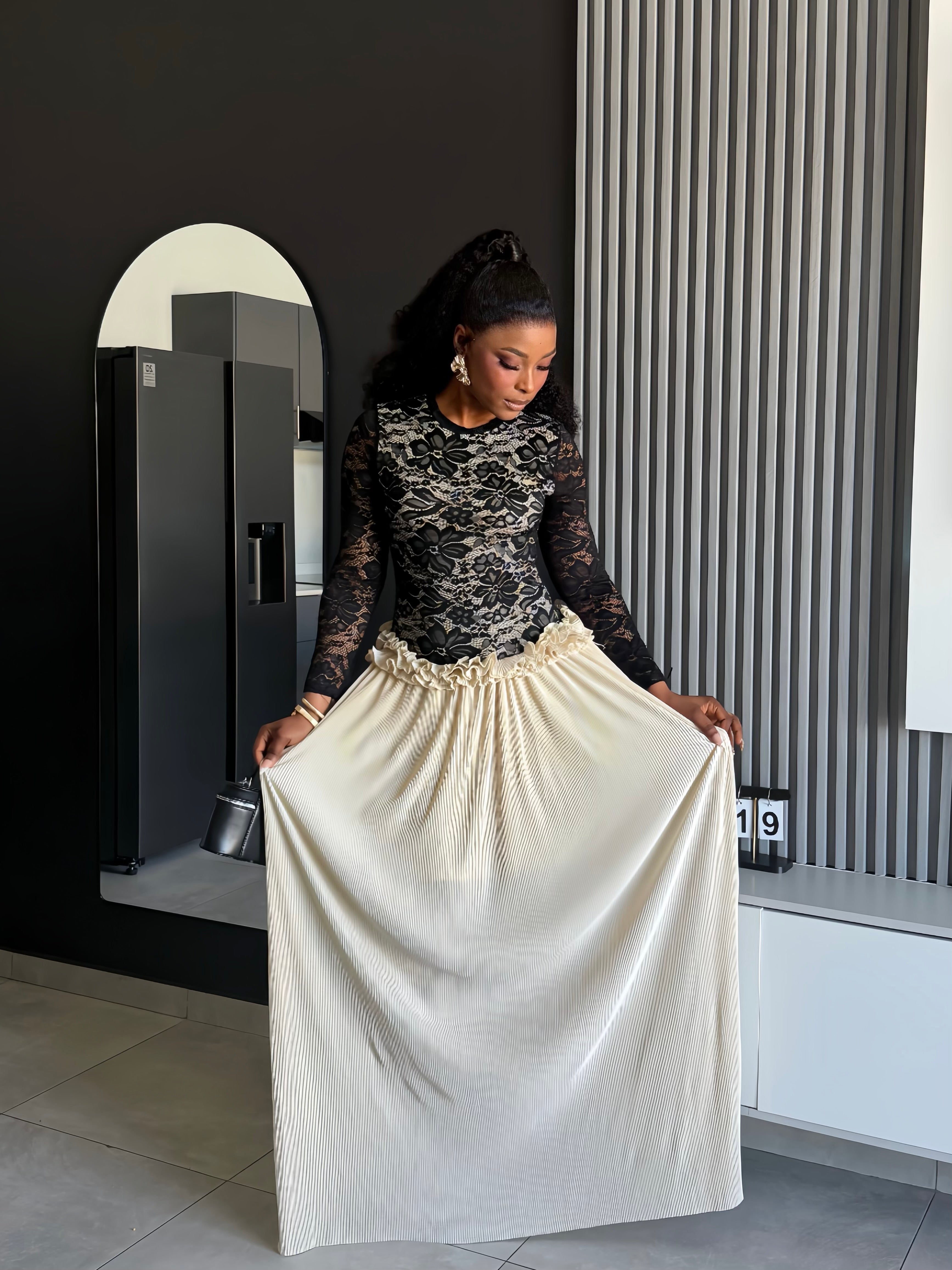 Noir Étoile Lace Pleated Maxi Dress