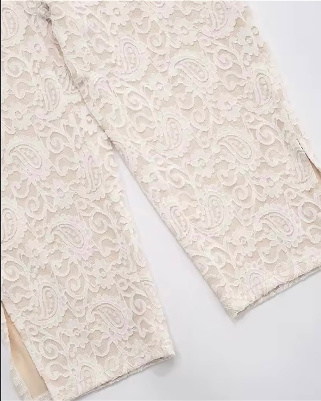 Eluzi Lace Halter Sculpt Jumpsuit