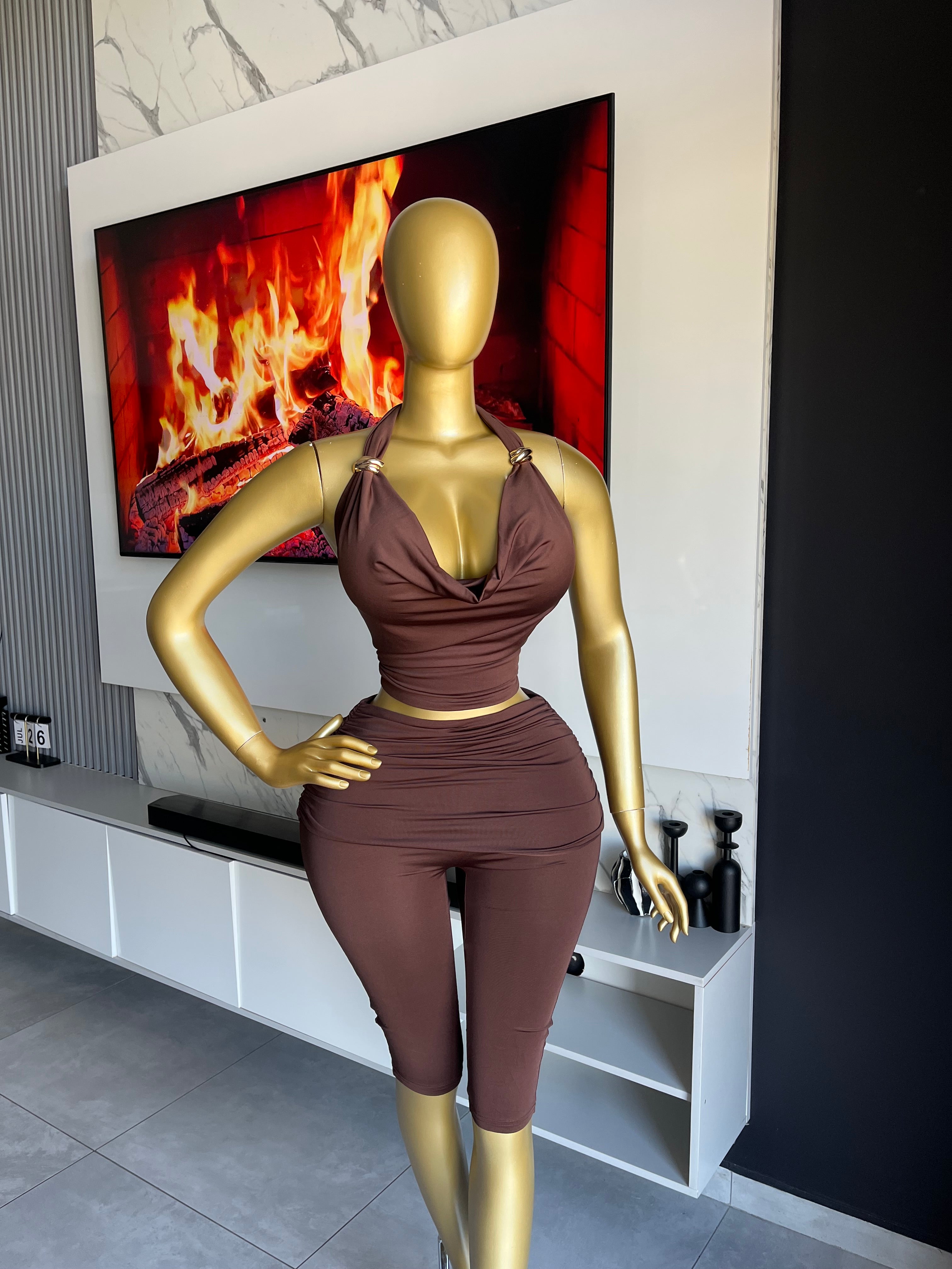 Vitals Plunge Capri Set