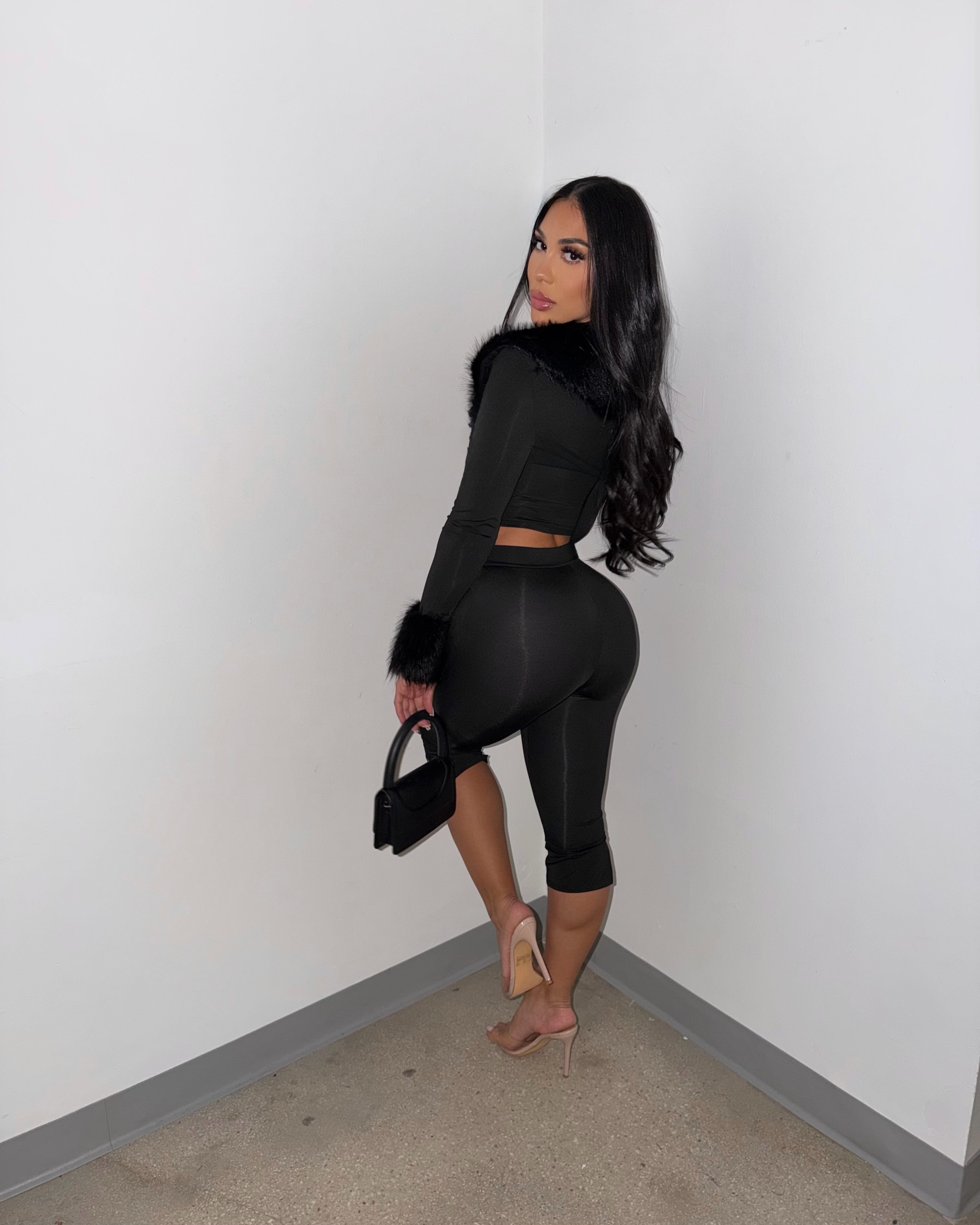 Foxy Fluffy Trim Tube Capri Set Black
