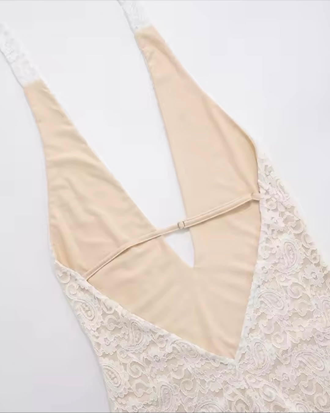 Eluzi Lace Halter Sculpt Jumpsuit