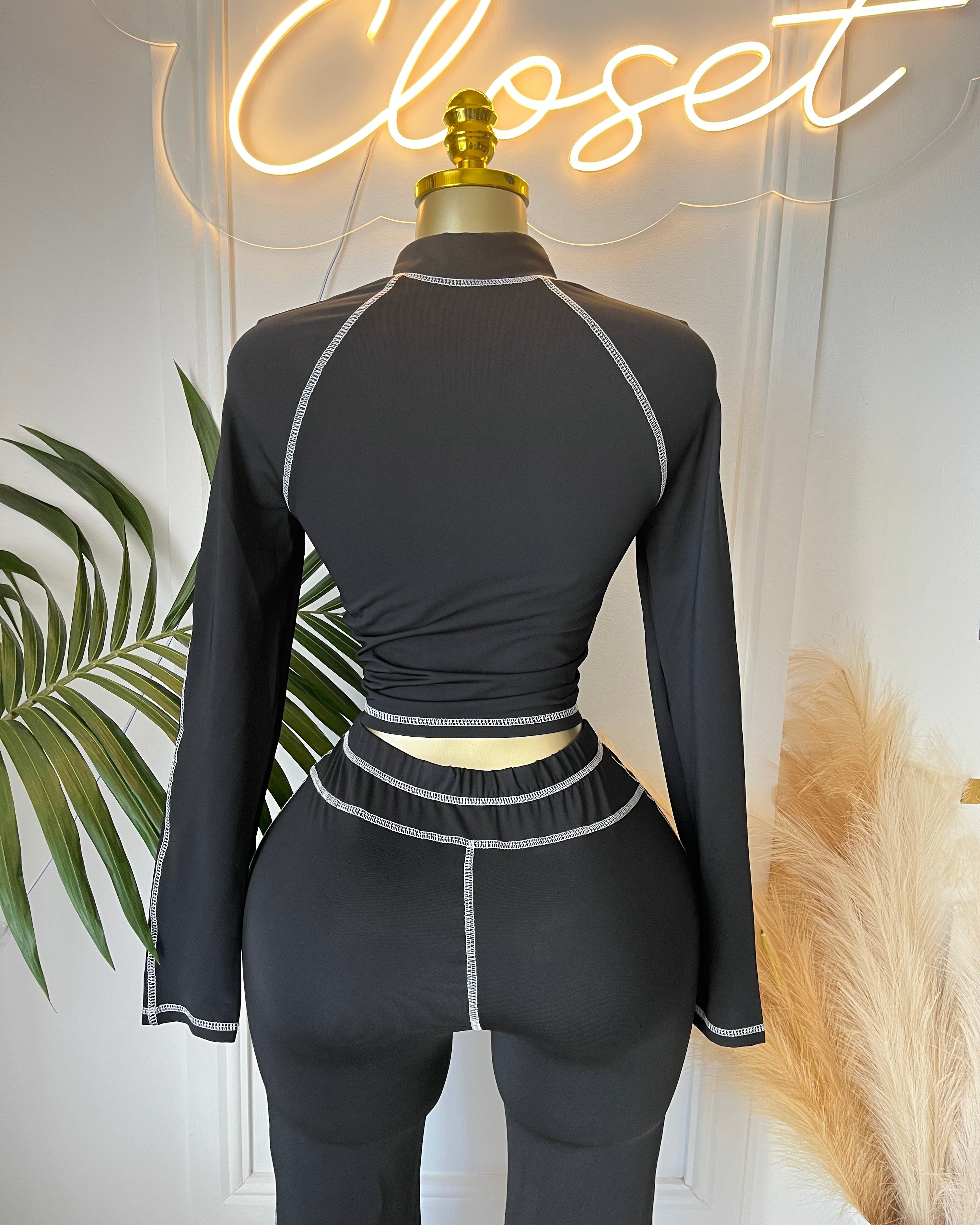 Nova Contrast Zip Set