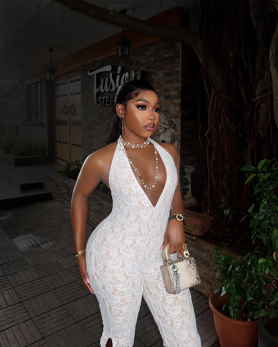 Eluzi Lace Halter Sculpt Jumpsuit