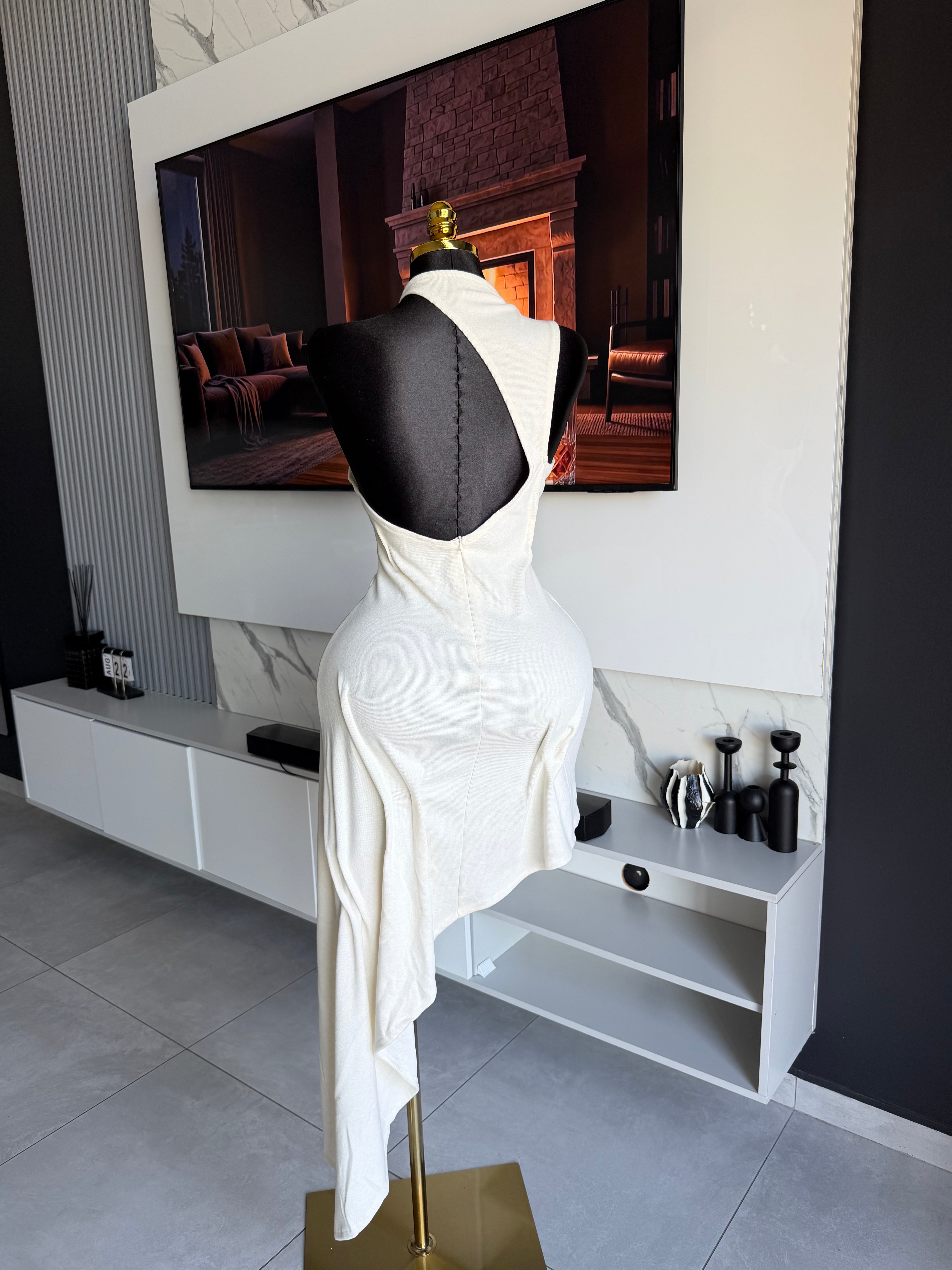 Emoni Open Back Maxi Dress