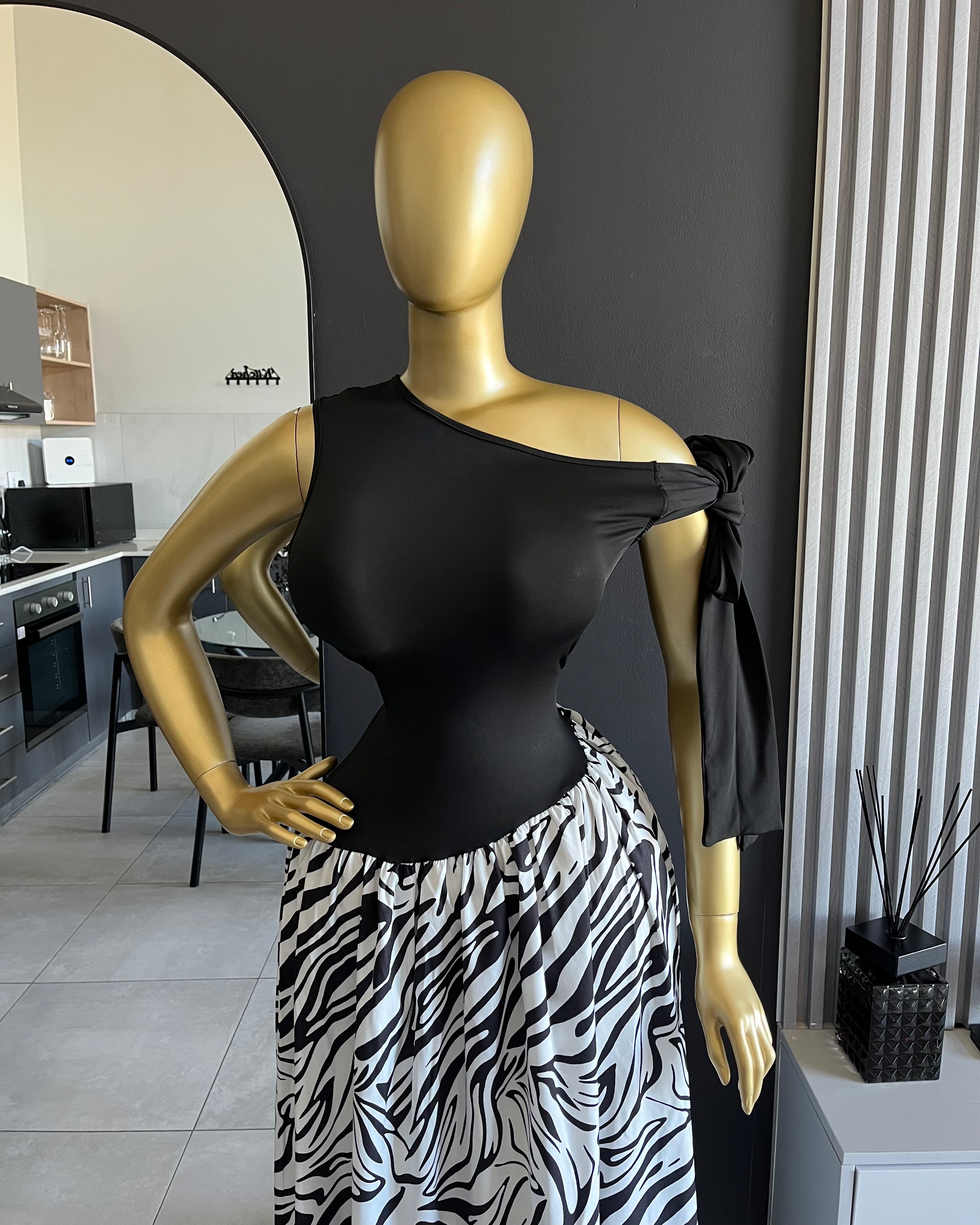 Gigi One Shoulder Floral Maxi Dress Black