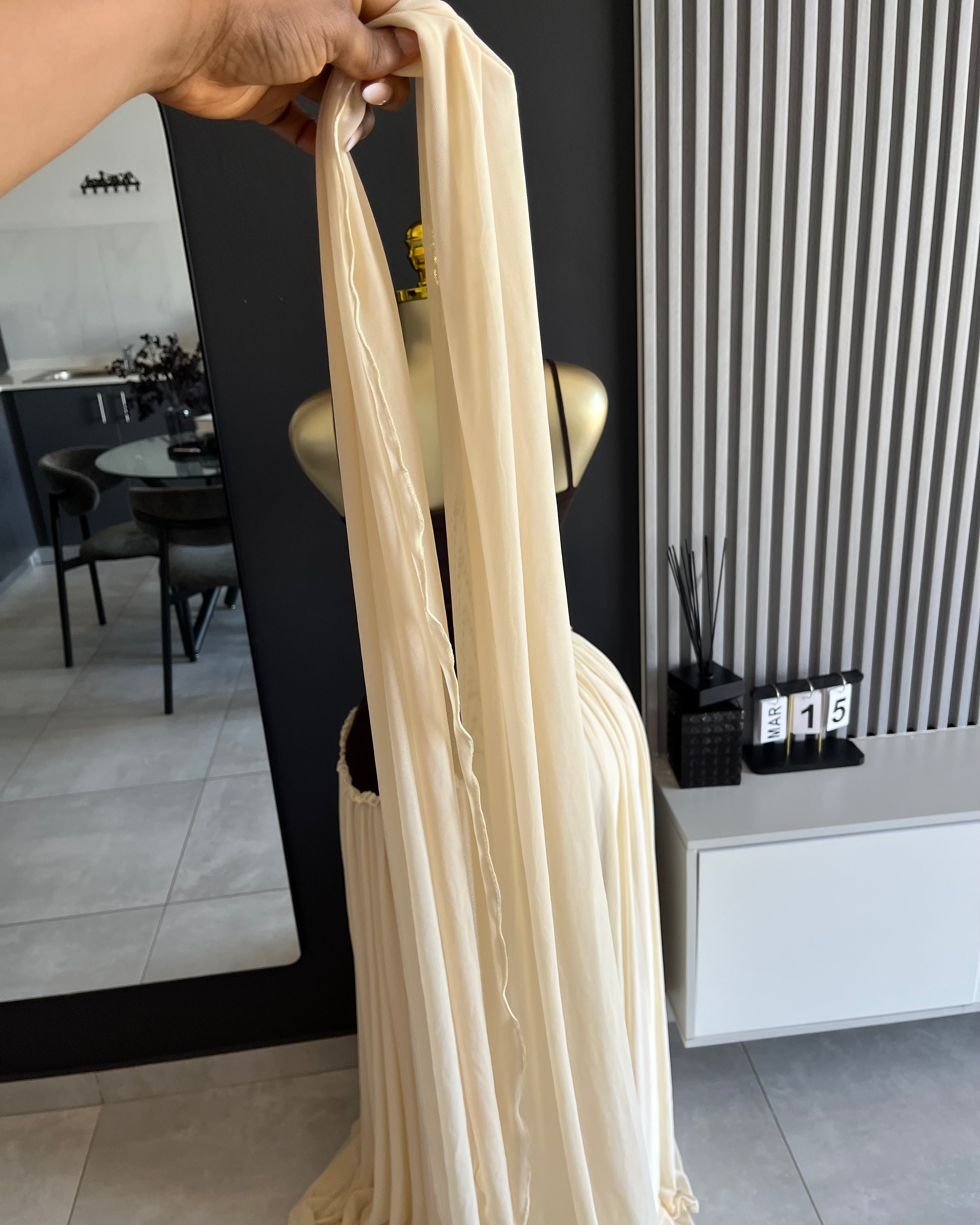 Elowen Pleated Contrast Maxi Dress