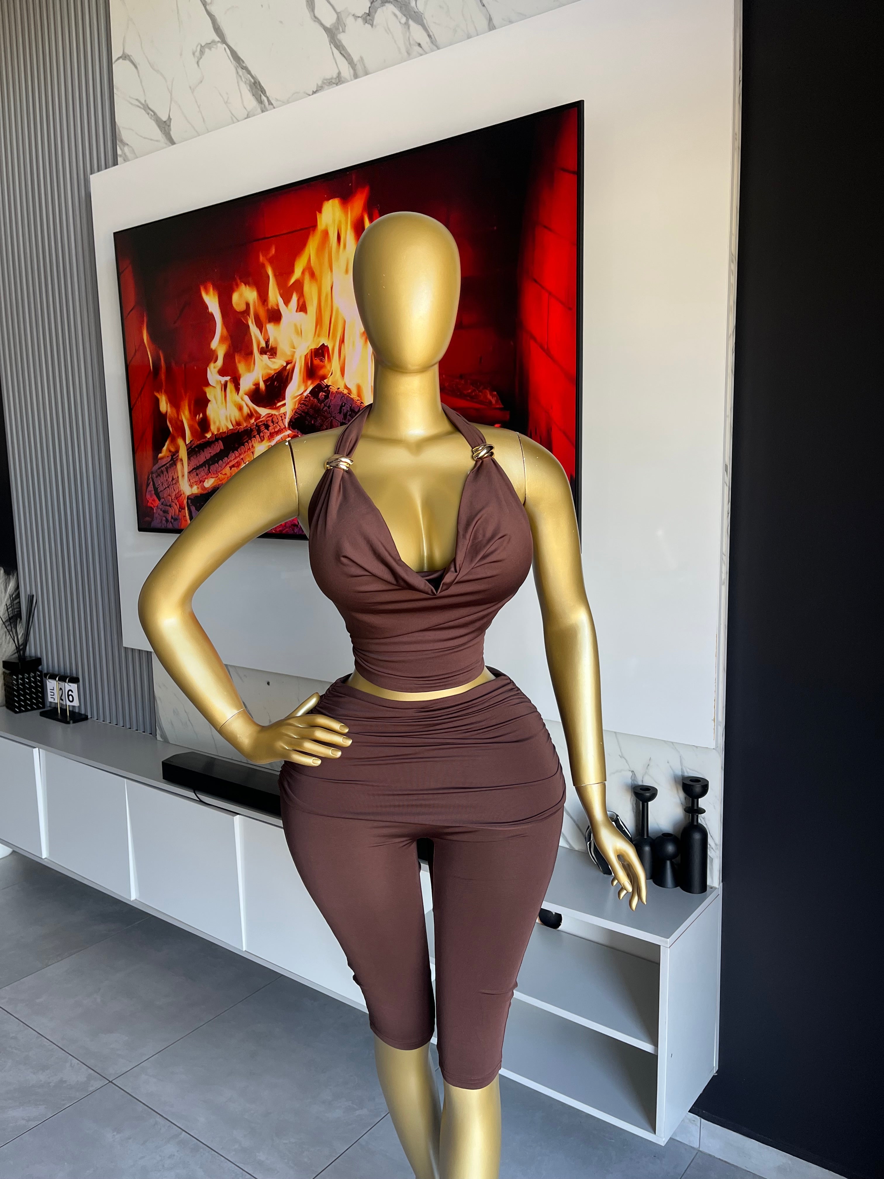 Vitals Plunge Capri Set