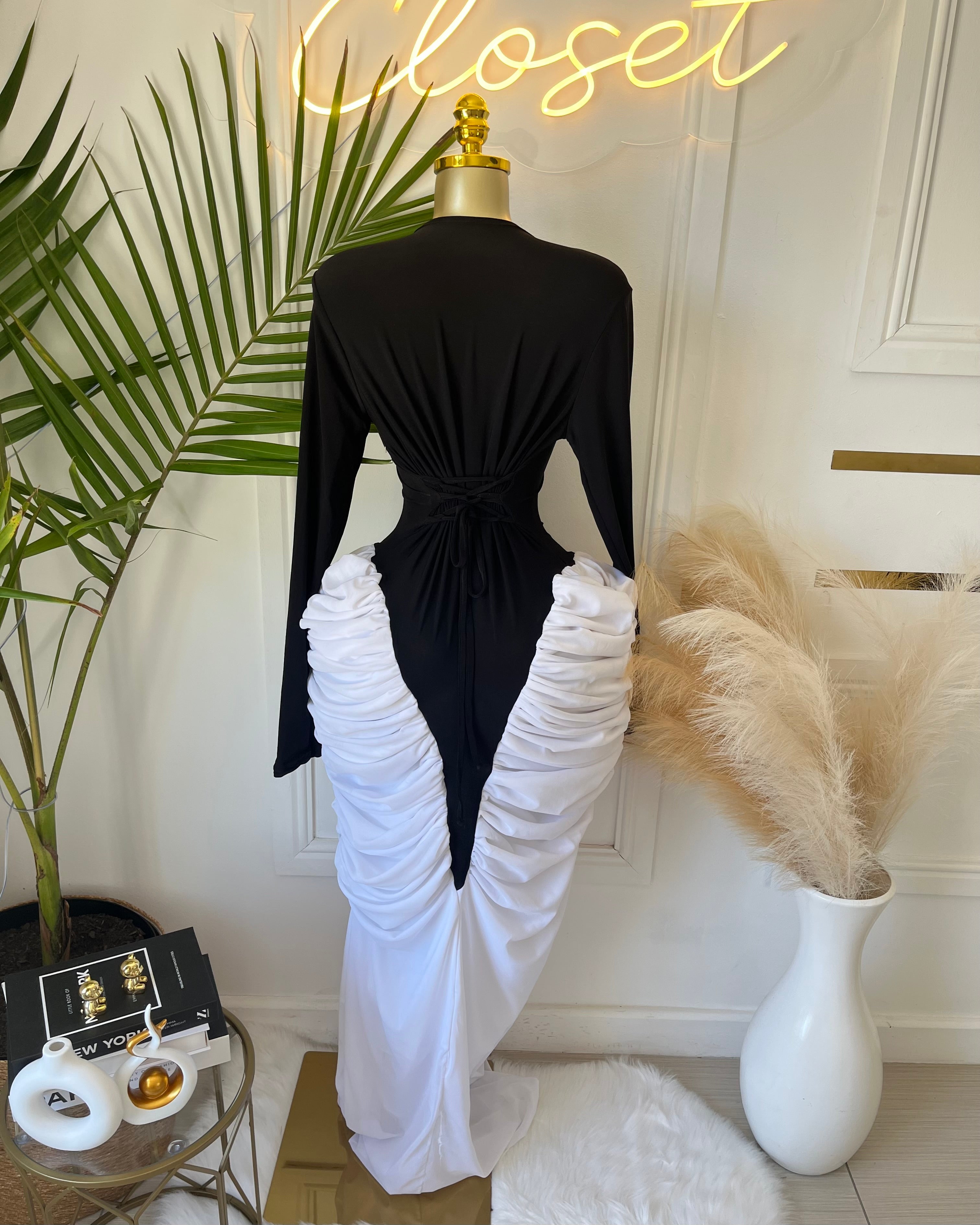 Monroe Contrast Ruched Maxi Dress