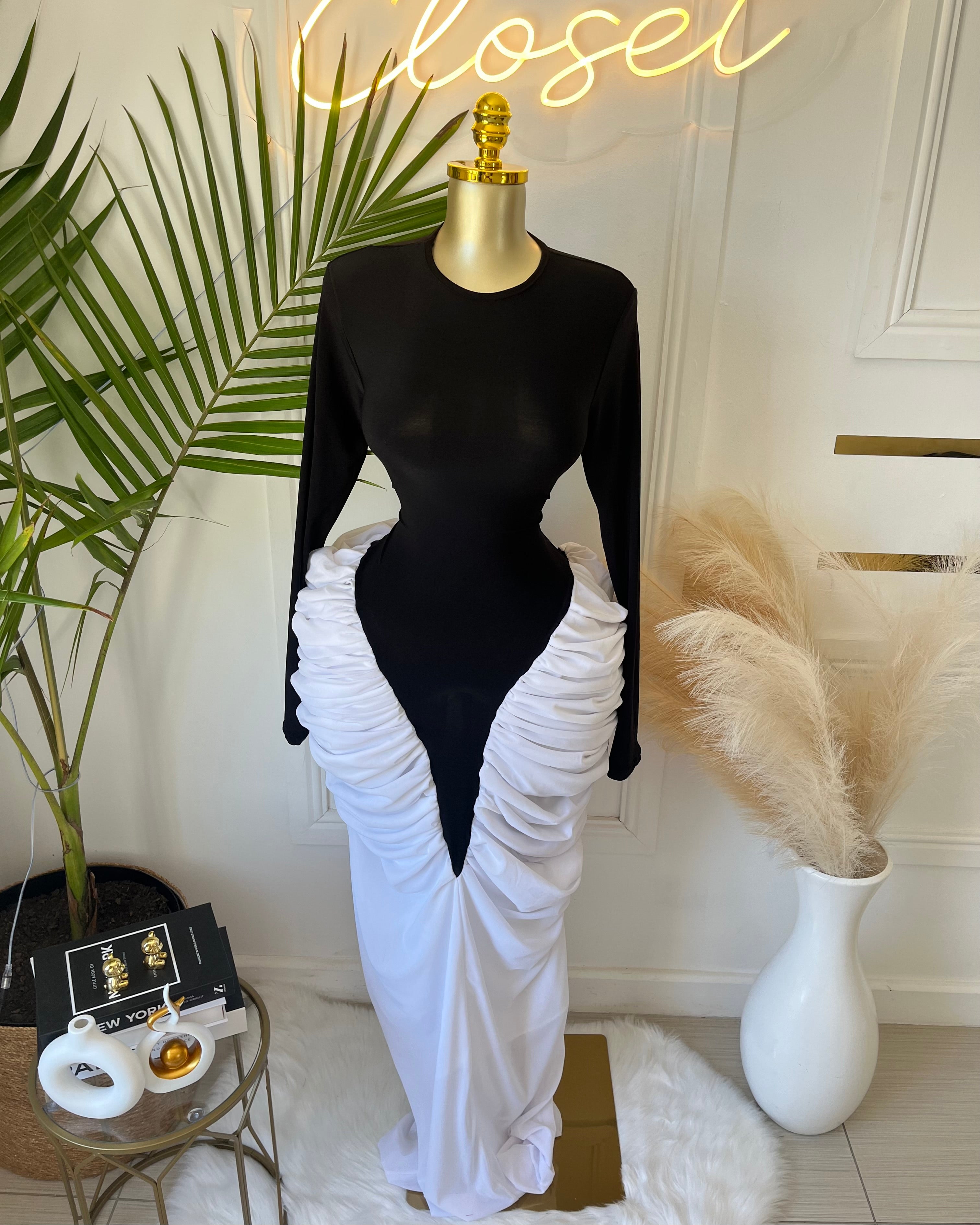 Monroe Contrast Ruched Maxi Dress