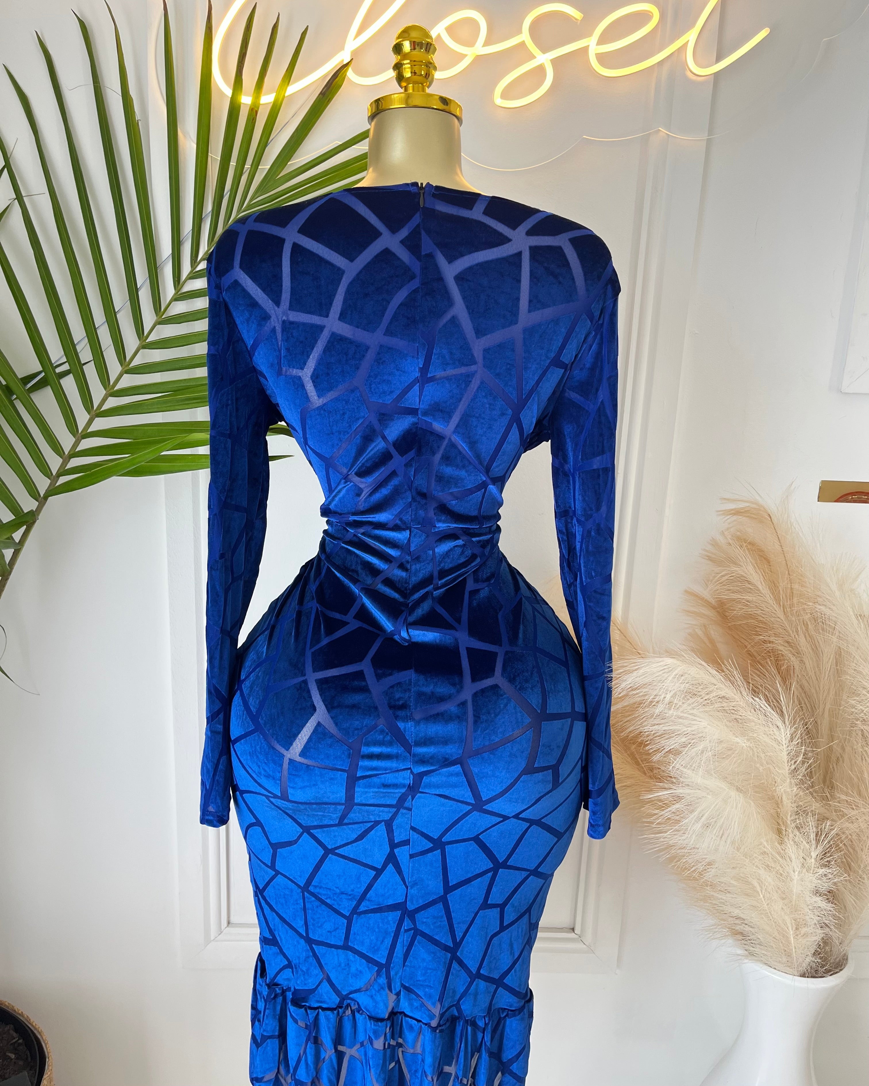 Sandy Velvet Midi Dress