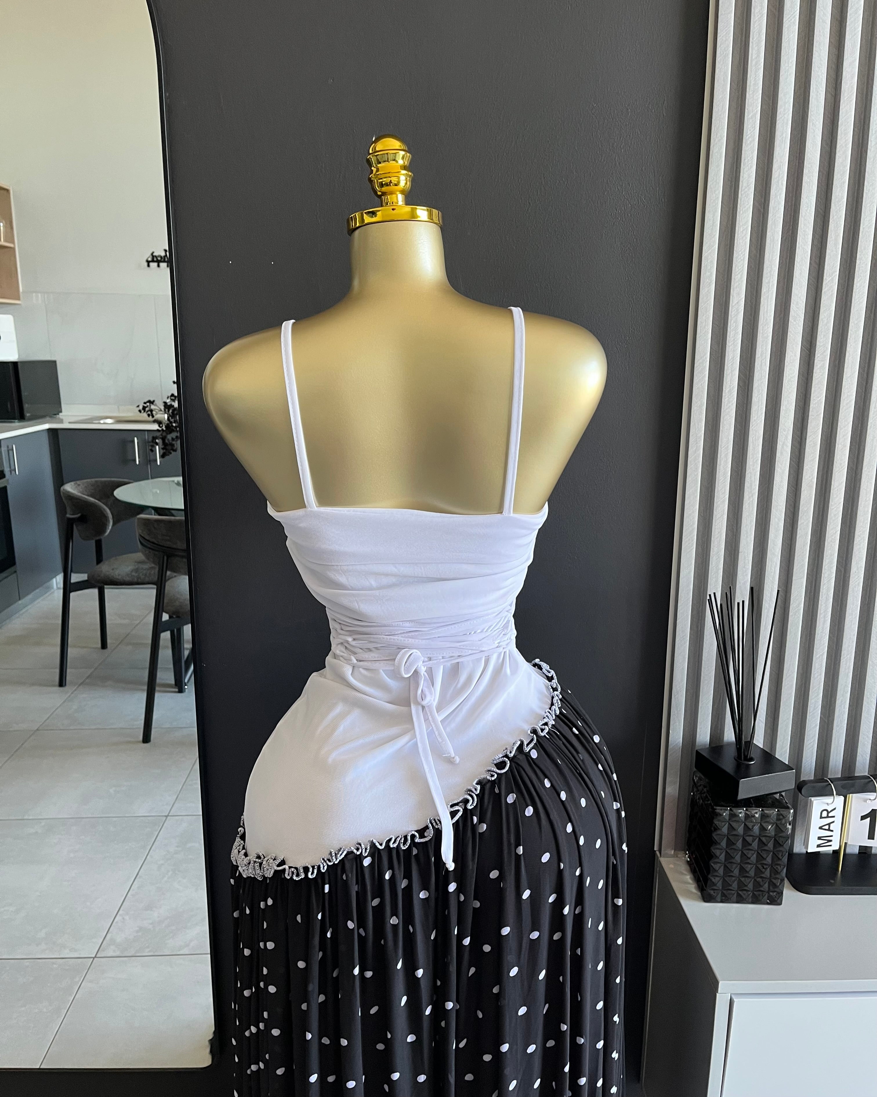 Elowen Pleated Contrast Maxi Dress