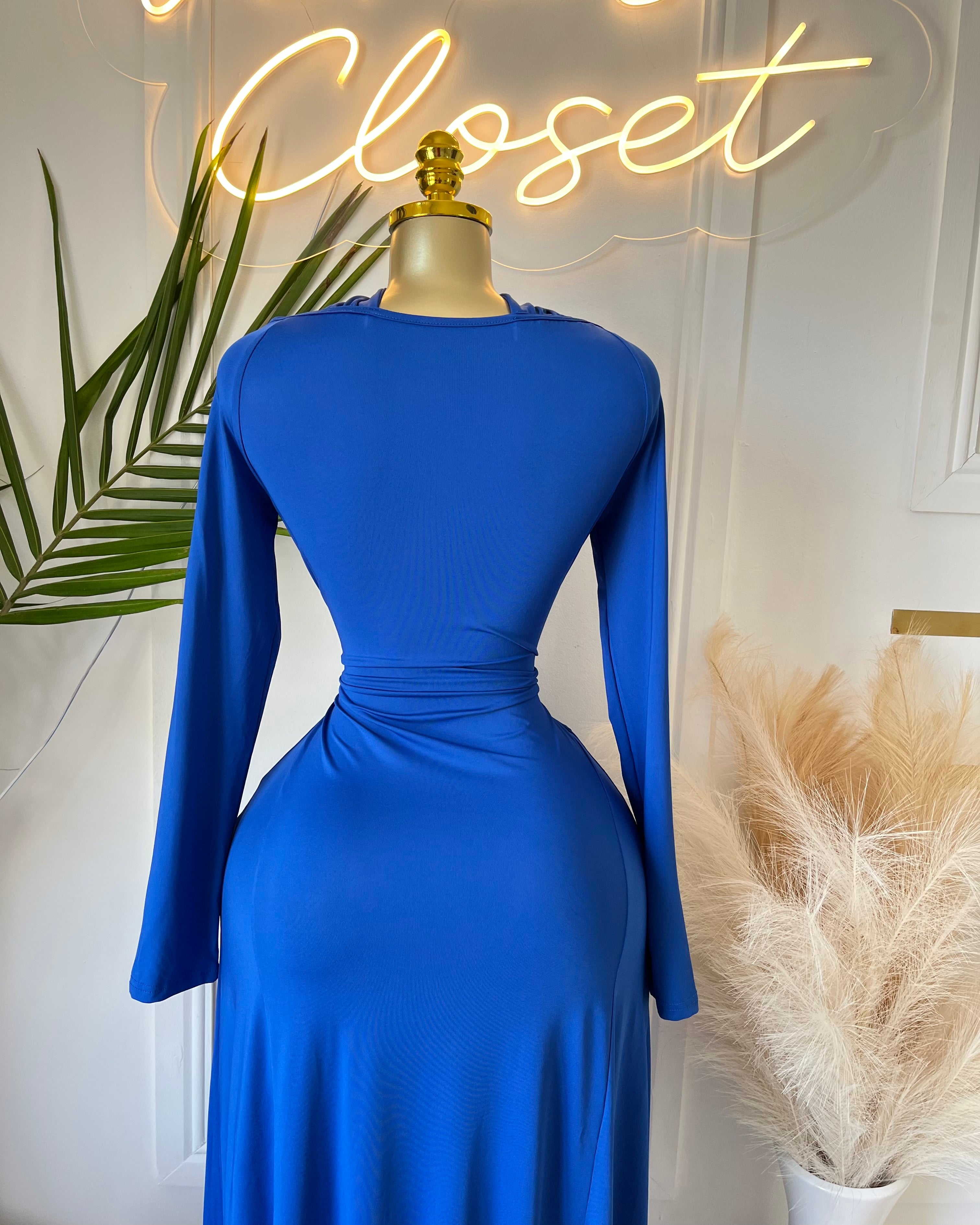 Vionna Cut out Maxi Dress