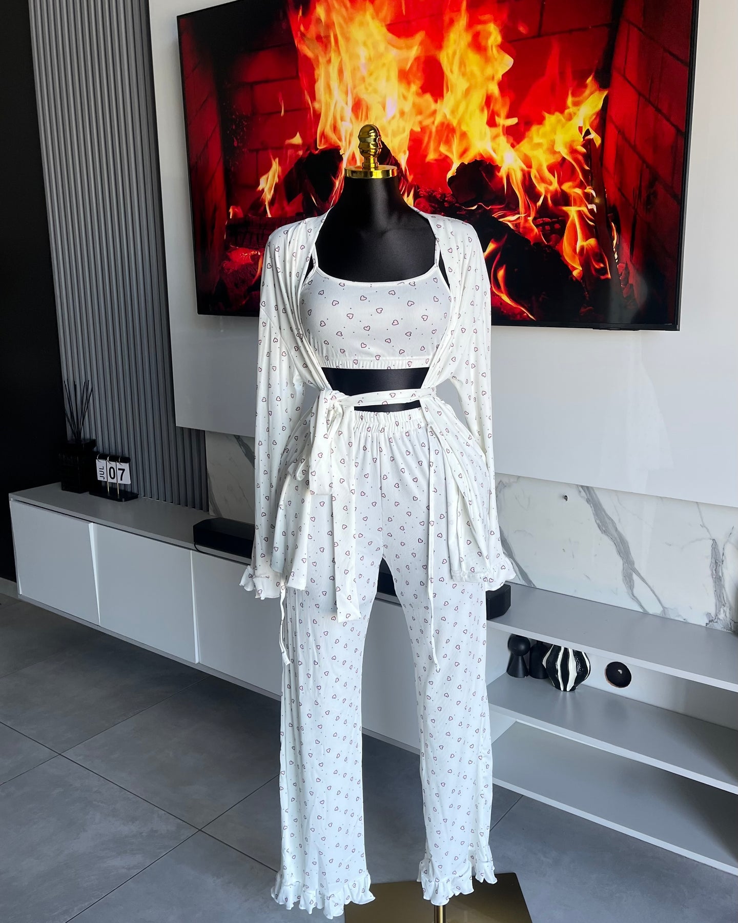 Carly Three-Piece Lounge Set