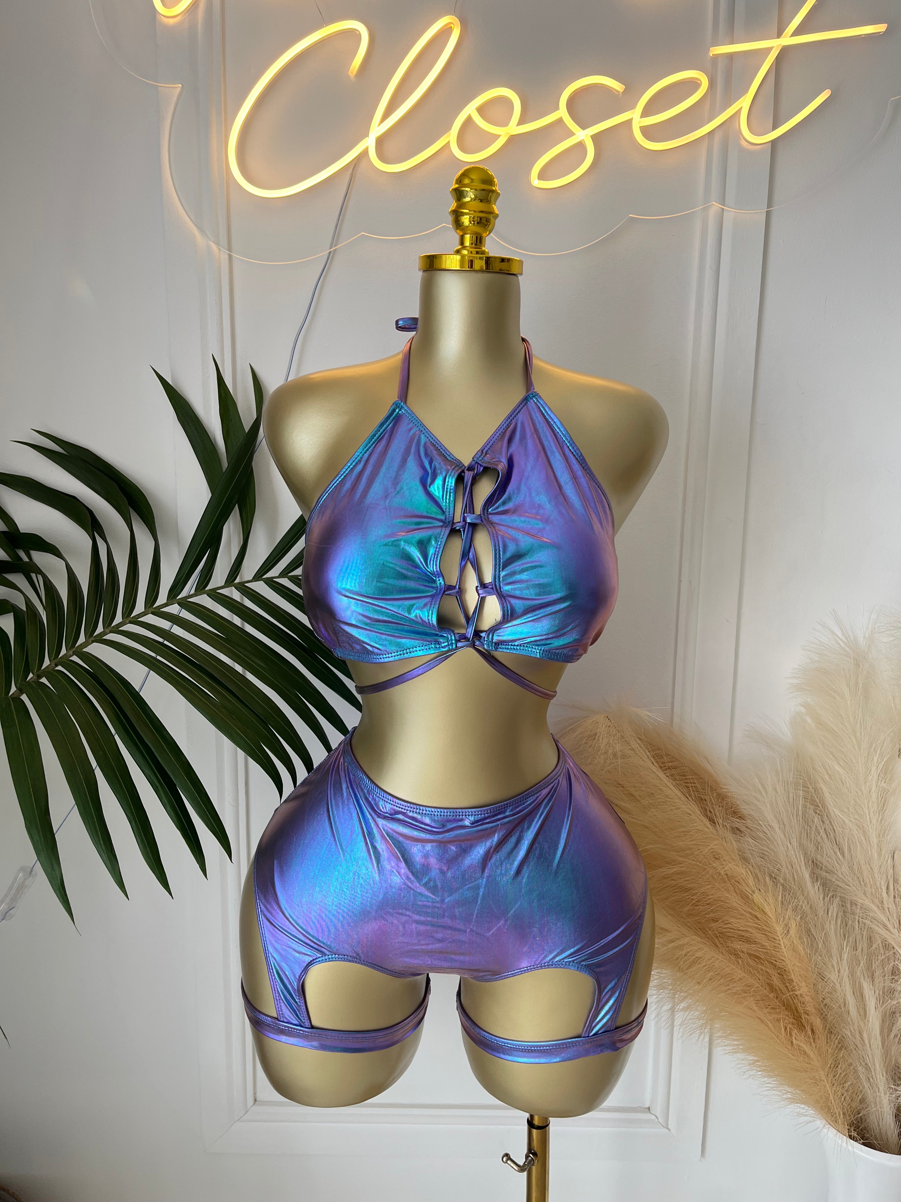 Wafiya Metallic Set