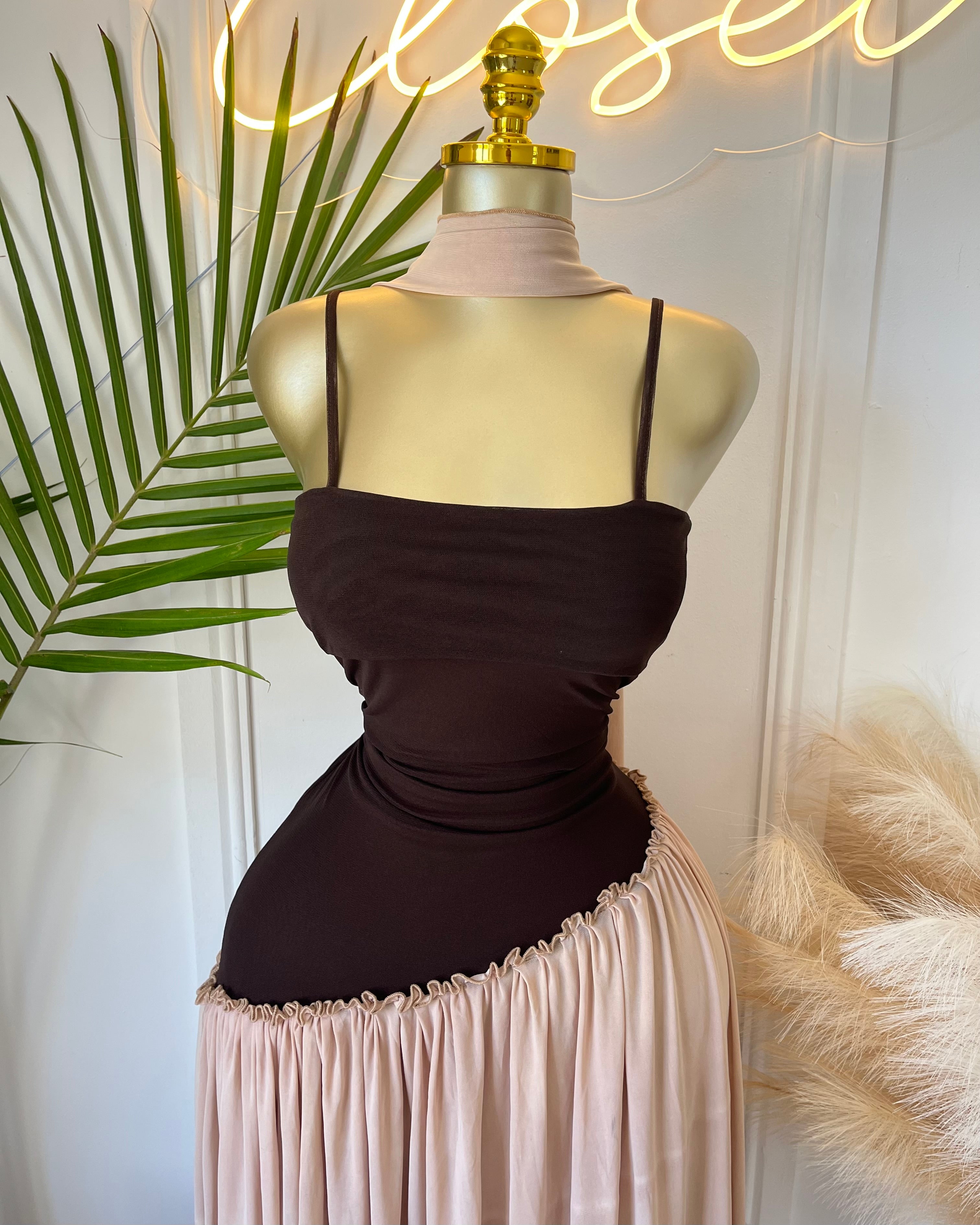 Elowen Pleated Contrast Maxi Dress