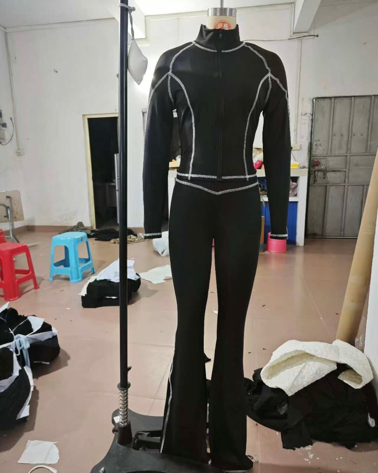 Nova Contrast Zip Set