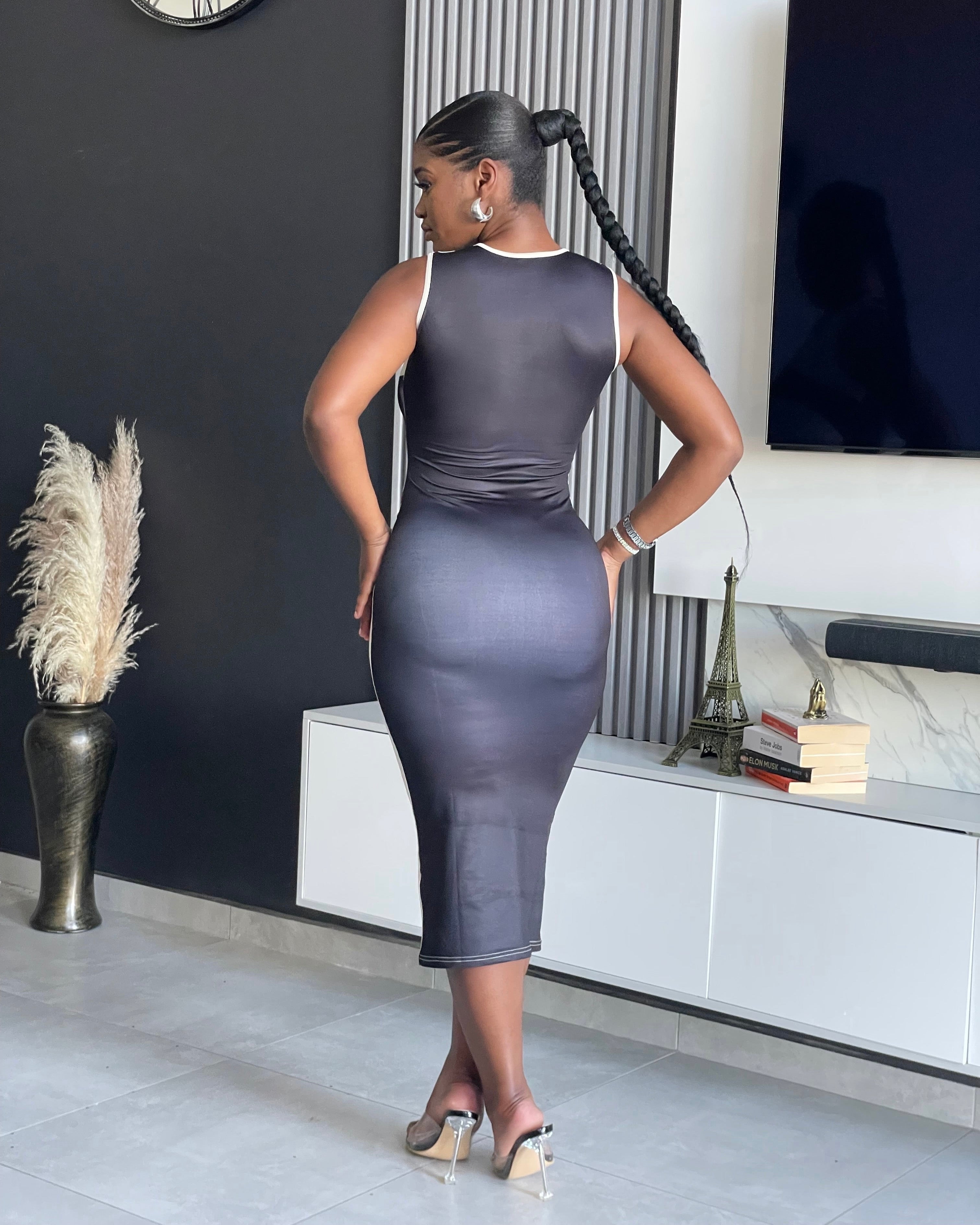 Laquinta Bodycon Midi Dress