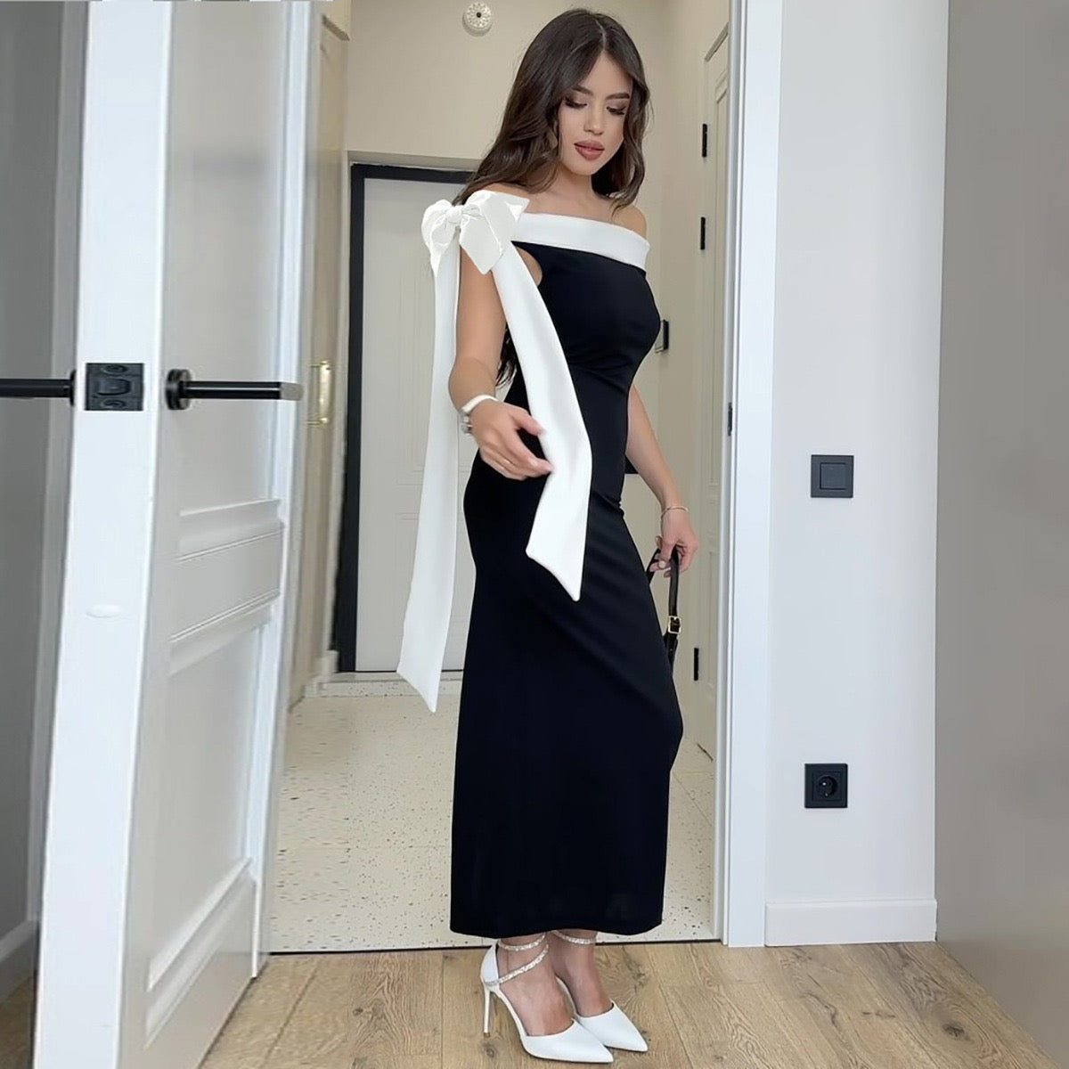 Sariyah Off-Shoulder Elegant Dress Black